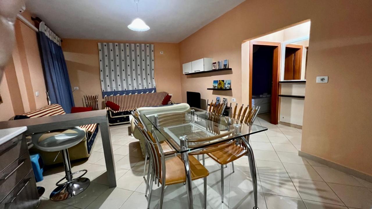 Bellas Apartment Sarandë エクステリア 写真